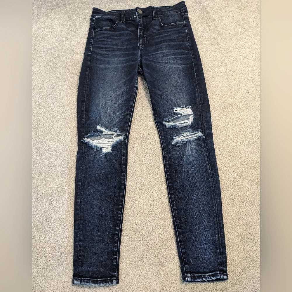 Slightly Ripped Jeans - Picture 1 of 5